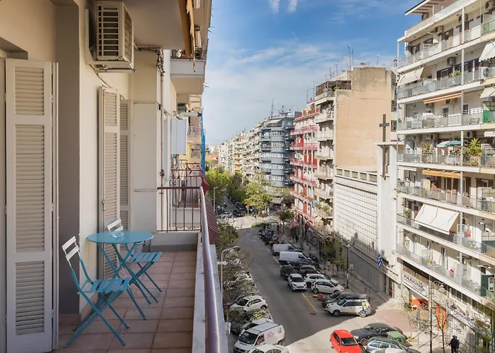 Danae By Halu! 2-bedroom In The Center Appartamento Salonicco